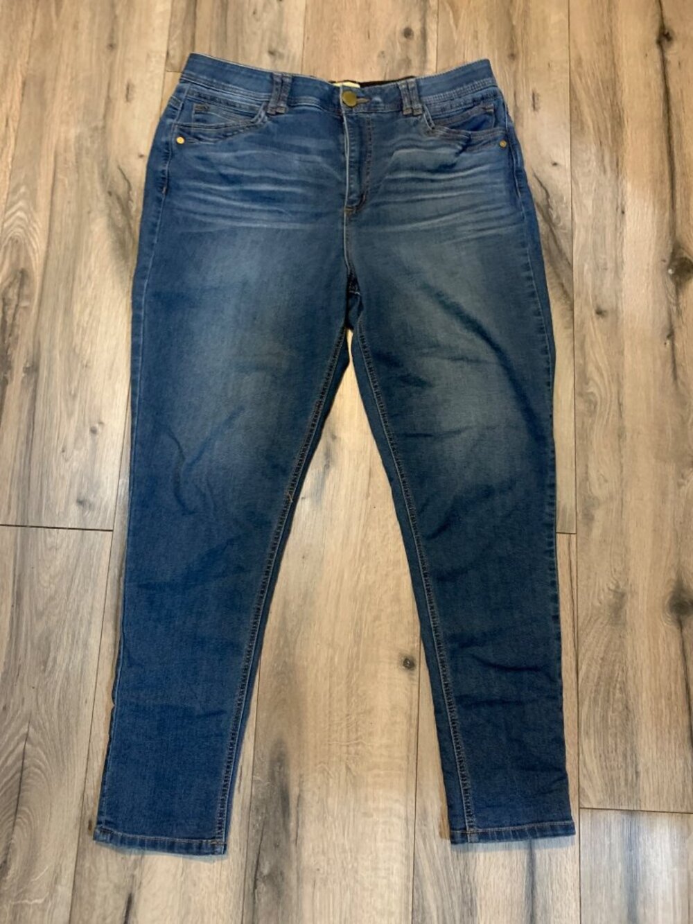 Democracy Womens Size 14 Dark Wash "Ab" Technology Skinny Jeans Made In China
